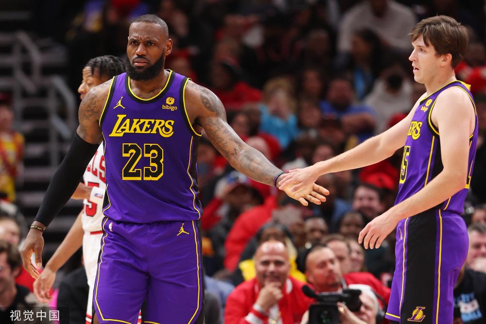 球员和其他 球员和其他