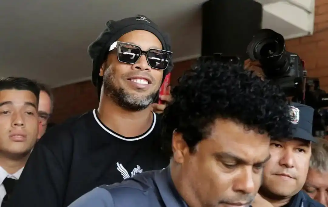 全能输出！威少半场7中3拿到9分9板6助1断（威少半场全能表现：7投3中贡献9分9板6助1断）